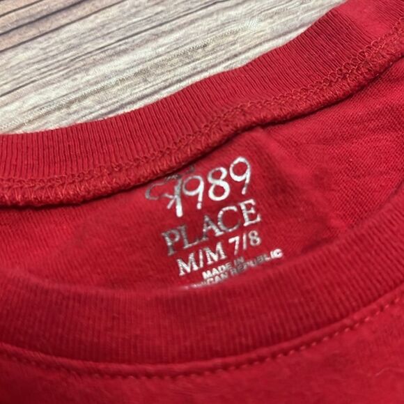 Children’s Place Girls 7/8 Christmas Shirt Red - Picture 3 of 4